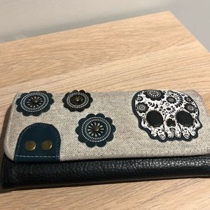 Loungefly skull wallet- Matching purse for sale 2